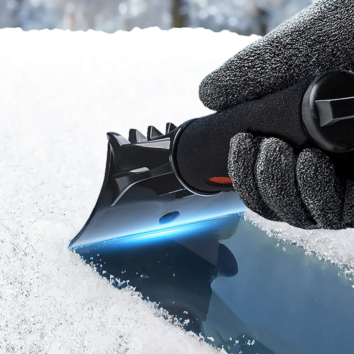 Lyvanas Eiskratzer mit ergonomischem Griff für sicheren Halt beim Eiskratzen